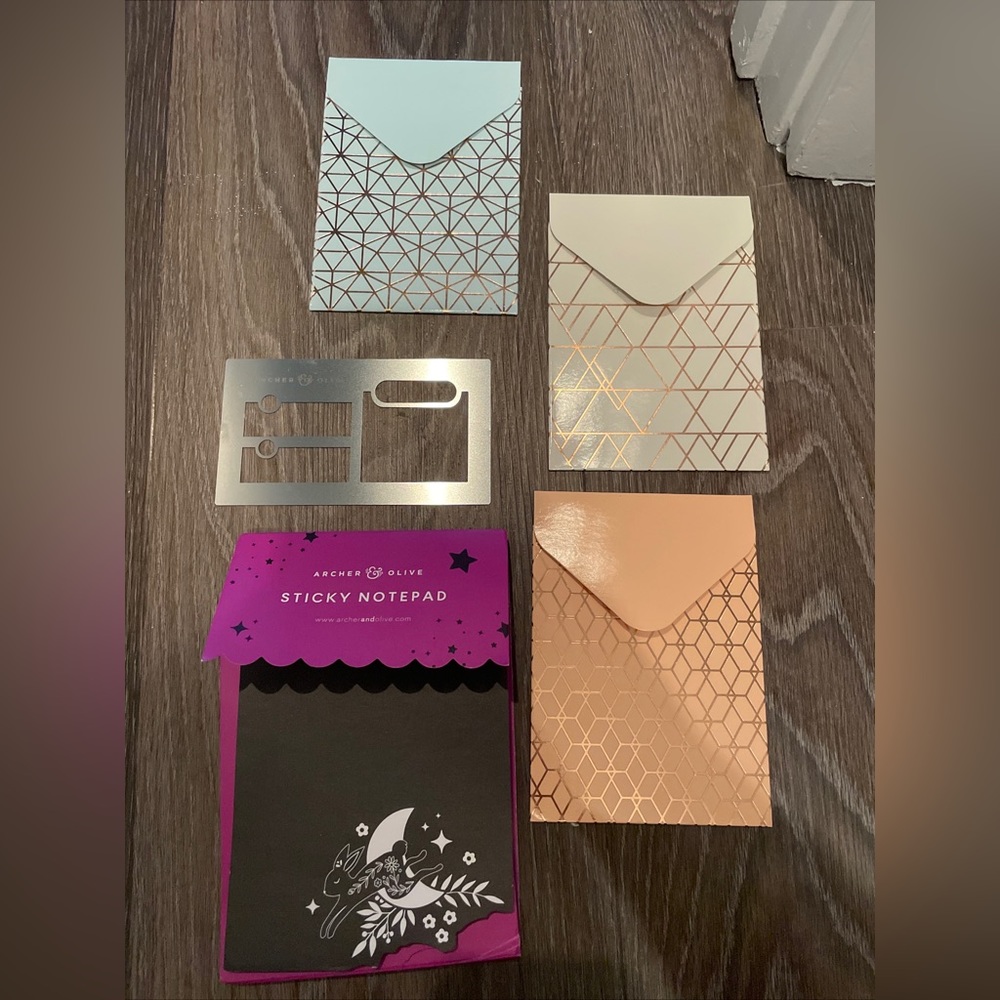 Archer & Olive Sticky Notepad, Stencil and Adhesive Pockets